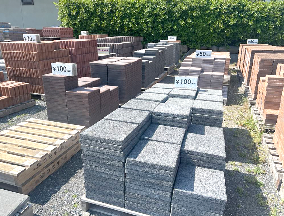 コモチ アウトレット売り場